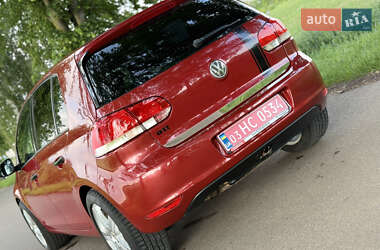 Хэтчбек Volkswagen Golf 2010 в 