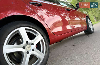 Хэтчбек Volkswagen Golf 2010 в 