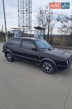 Хетчбек Volkswagen Golf 1987 в Хотині