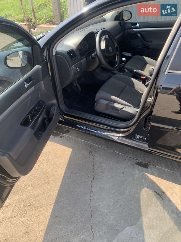 Хетчбек Volkswagen Golf 2006 в Одесі