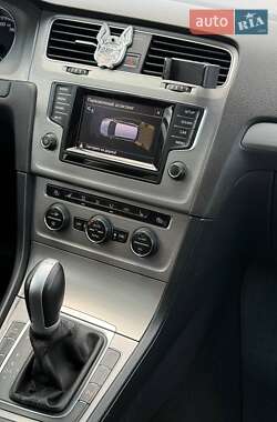 Універсал Volkswagen Golf 2014 в 