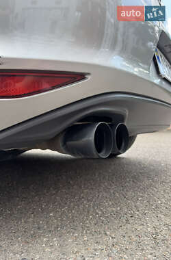 Хетчбек Volkswagen Golf 2013 в 