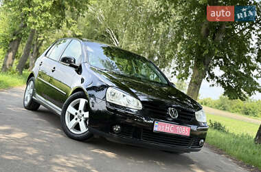 Хэтчбек Volkswagen Golf 2007 в Владимире
