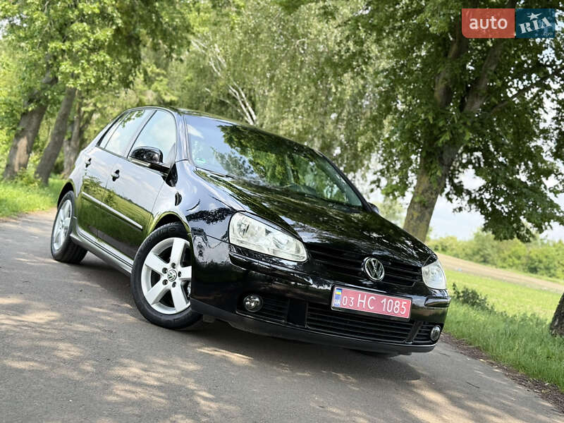 Хэтчбек Volkswagen Golf 2007 в 