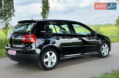 Хэтчбек Volkswagen Golf 2007 в 