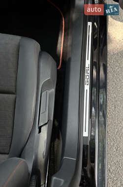 Хэтчбек Volkswagen Golf 2007 в 