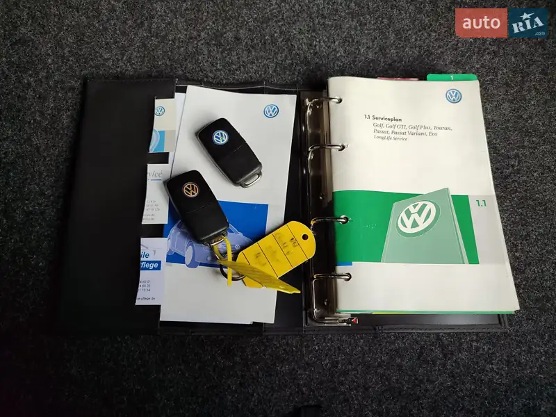 Хетчбек Volkswagen Golf 2006 в Жовтих Водах документ