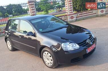 Хэтчбек Volkswagen Golf 2005 в Нежине