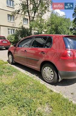 Хетчбек Volkswagen Golf 2004 в Харкові