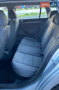 Універсал Volkswagen Golf 2008 в 