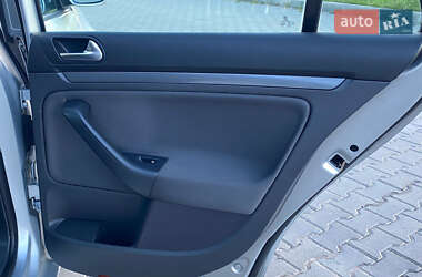 Універсал Volkswagen Golf 2008 в 