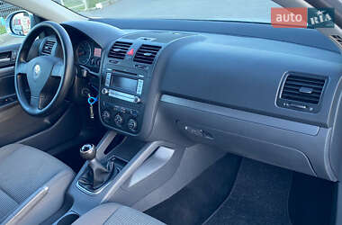 Універсал Volkswagen Golf 2008 в 