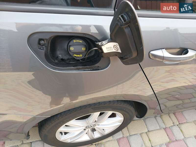 Універсал Volkswagen Golf 2017 в Рівному