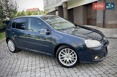 Хэтчбек Volkswagen Golf 2006 в 
