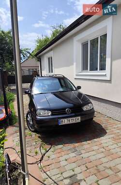 Универсал Volkswagen Golf 2000 в 