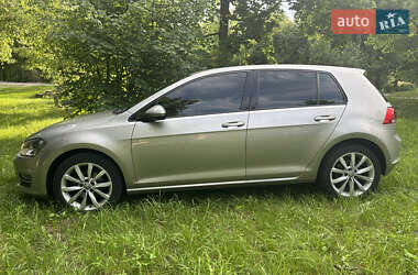 Хэтчбек Volkswagen Golf 2014 в 