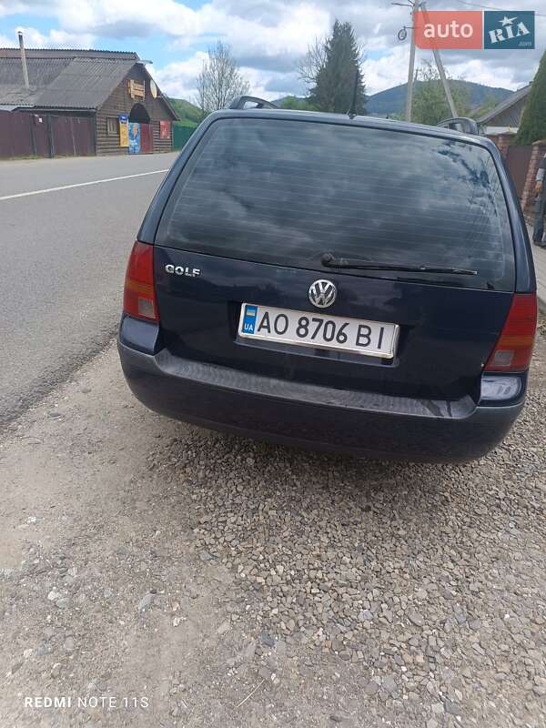 Универсал Volkswagen Golf 2003 в Рахове