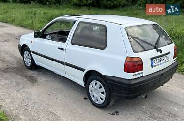 Хэтчбек Volkswagen Golf 1993 в 