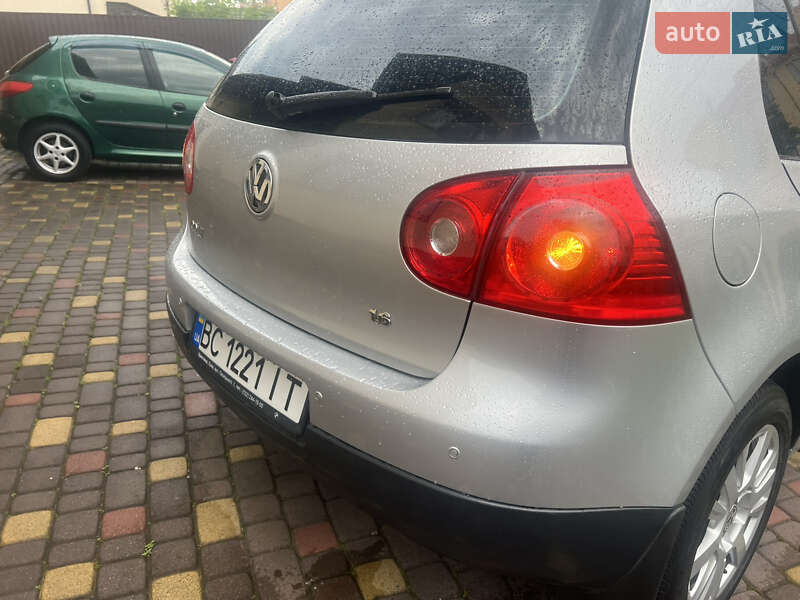 Хетчбек Volkswagen Golf 2009 в Львові