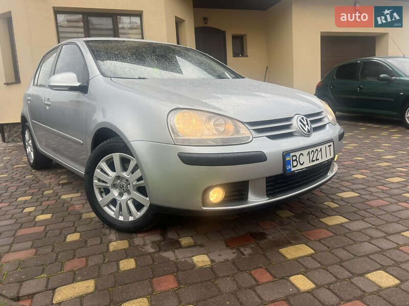 Хетчбек Volkswagen Golf 2009 в Львові