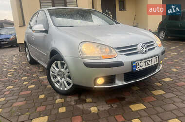 Хэтчбек Volkswagen Golf 2009 в 