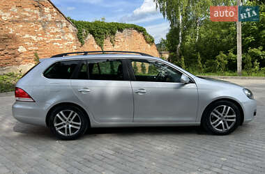 Универсал Volkswagen Golf 2010 в 