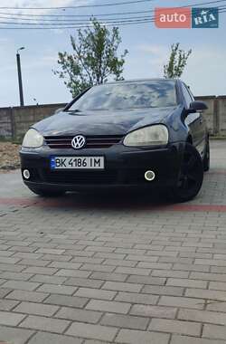 Хетчбек Volkswagen Golf 2006 в Рівному