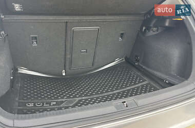 Хэтчбек Volkswagen Golf 2013 в 