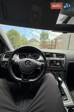 Универсал Volkswagen Golf 2015 в 