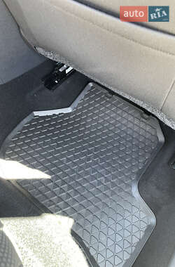 Хэтчбек Volkswagen Golf 2010 в 