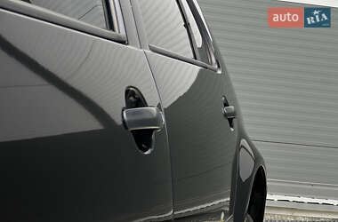 Хэтчбек Volkswagen Golf 1998 в 