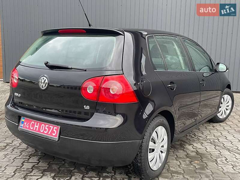 Хетчбек Volkswagen Golf 2008 в Івано-Франківську