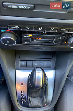 Універсал Volkswagen Golf 2011 в 