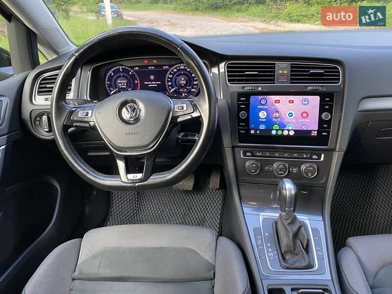 Універсал Volkswagen Golf 2018 в Черкасах