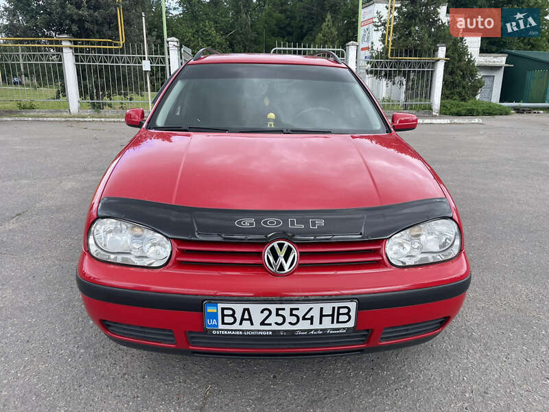 Универсал Volkswagen Golf 2005 в 
