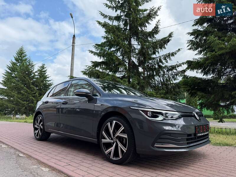 Volkswagen Golf 2021