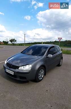 Хэтчбек Volkswagen Golf 2005 в Лозовой
