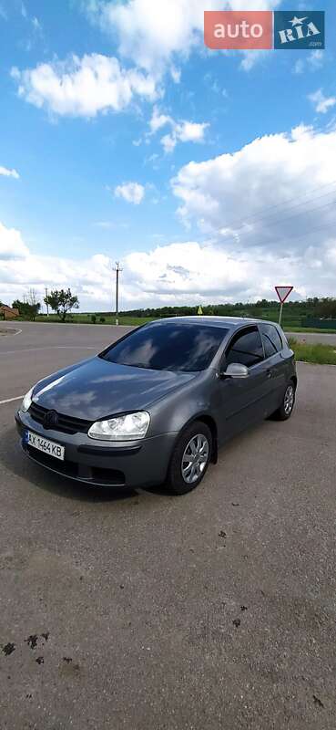 Volkswagen Golf 2005