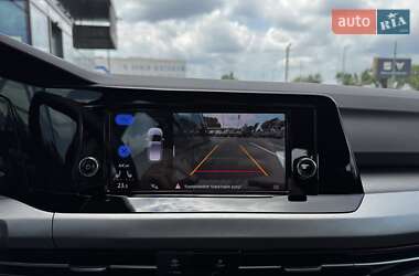 Хетчбек Volkswagen Golf 2022 в 