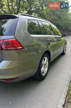 Универсал Volkswagen Golf 2015 в 