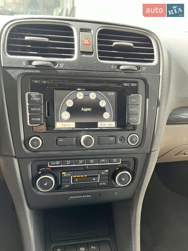 Универсал Volkswagen Golf 2011 в Харькове