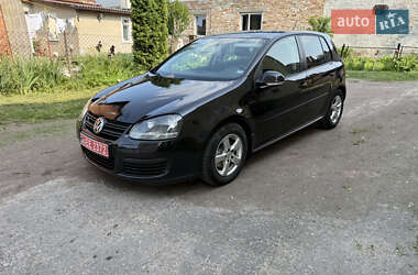 Хэтчбек Volkswagen Golf 2007 в 