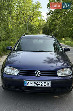 Универсал Volkswagen Golf 2002 в 