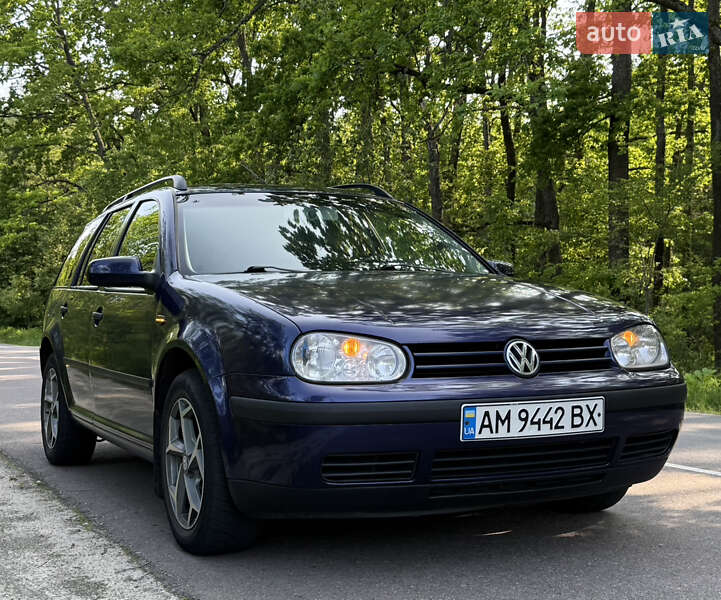 Универсал Volkswagen Golf 2002 в Житомире