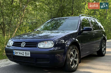 Универсал Volkswagen Golf 2002 в 