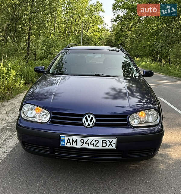 Универсал Volkswagen Golf 2002 в Житомире