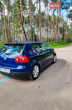 Хетчбек Volkswagen Golf 2007 в 