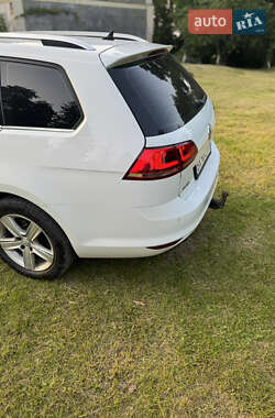 Універсал Volkswagen Golf 2013 в 