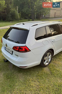 Універсал Volkswagen Golf 2013 в 