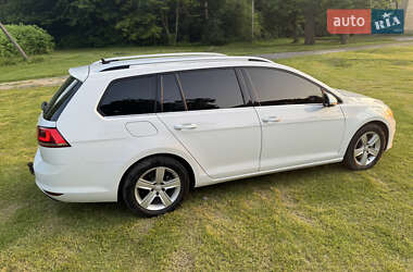 Універсал Volkswagen Golf 2013 в 